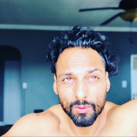 Meet your Posher, Golden - Picture 1 of 1